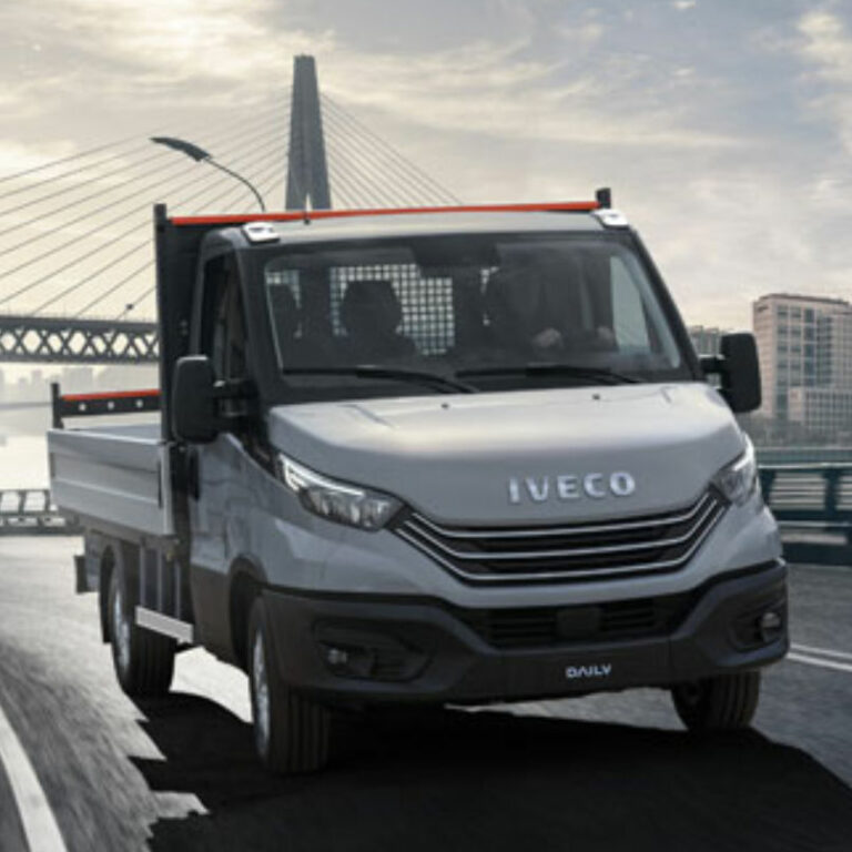 Camionnette IVECO châssis cabine